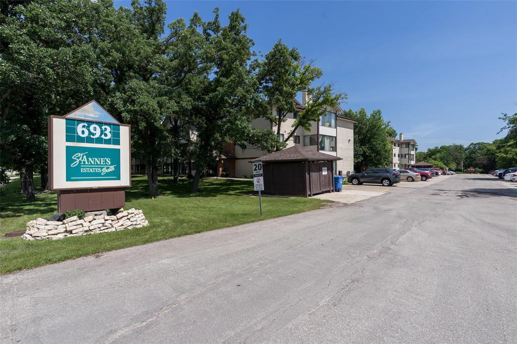 A 204 693 St Anne's Road, Winnipeg, Manitoba  R2N 3T5 - Photo 1 - 202615884