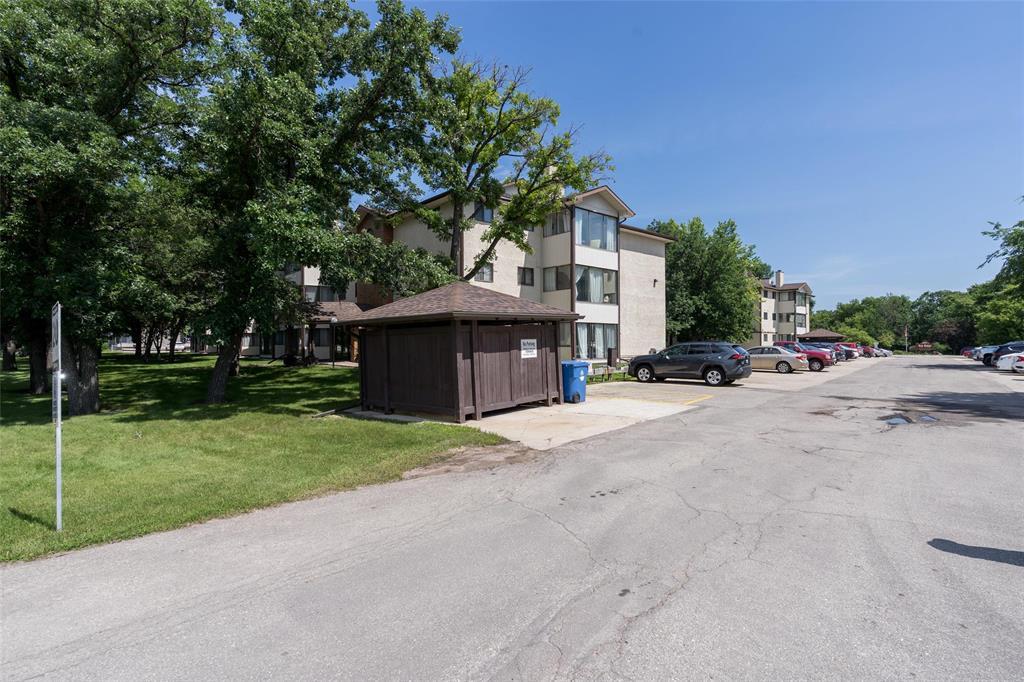 A 204 693 St Anne's Road, Winnipeg, Manitoba  R2N 3T5 - Photo 41 - 202615884