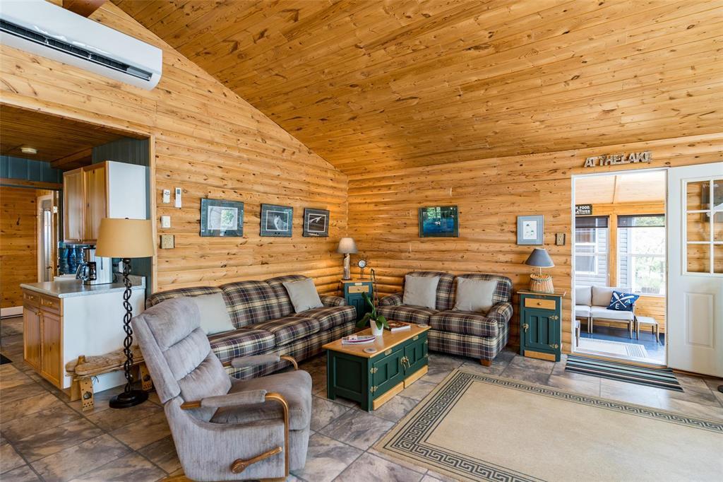 33 Block 6 Road, Falcon Lake, Manitoba  R0E 0N0 - Photo 20 - 202621688