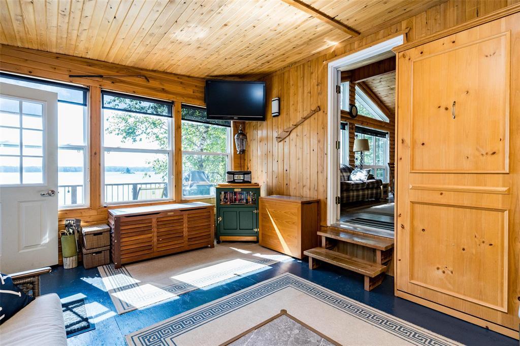 33 Block 6 Road, Falcon Lake, Manitoba  R0E 0N0 - Photo 6 - 202621688