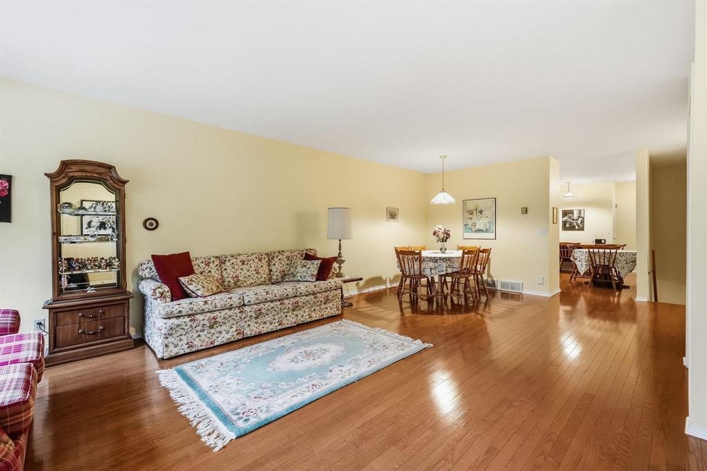 5 2075 Henderson Highway, Winnipeg, Manitoba  R2G 1P7 - Photo 2 - 202622742