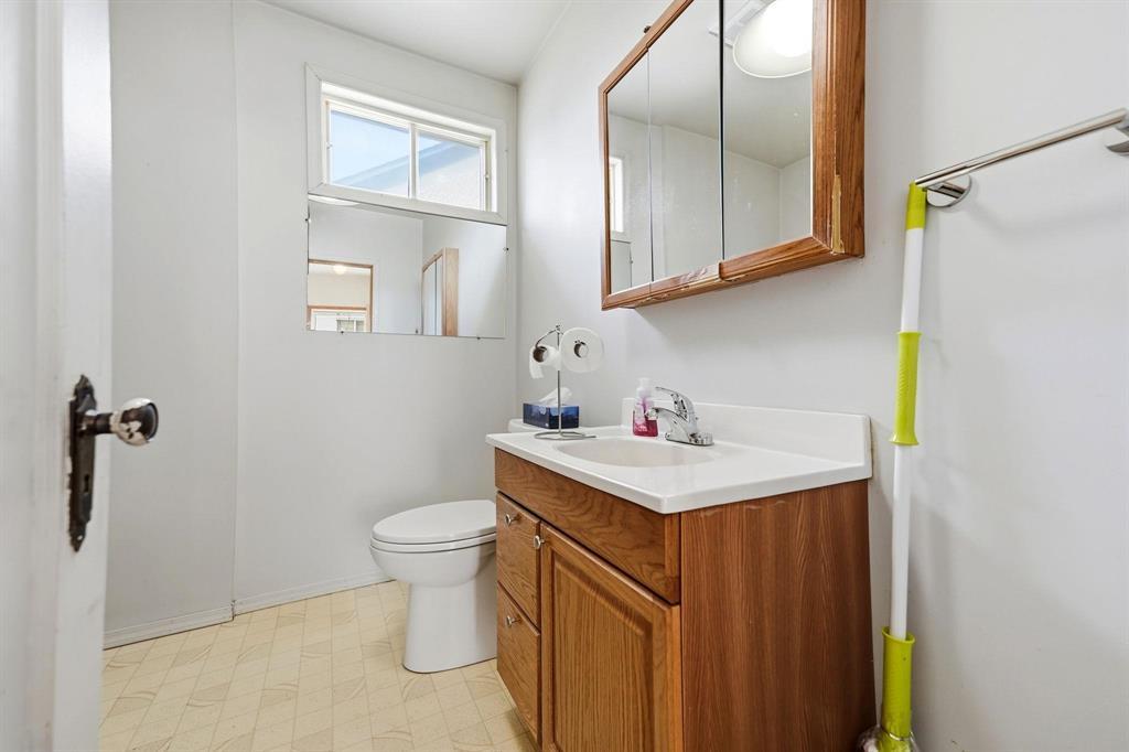 278 Perth Avenue, Winnipeg, Manitoba  R2V 0T5 - Photo 16 - 202622823