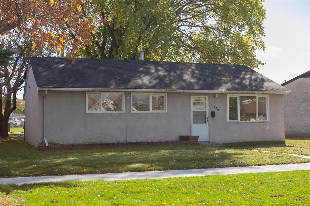 409 Kent Road, Winnipeg, Manitoba  R2L 1Y2 - Photo 0 - 202624726