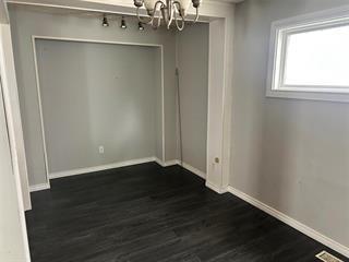 554 Ritchot Street, Winnipeg, Manitoba  R2H 2X3 - Photo 12 - 202625955