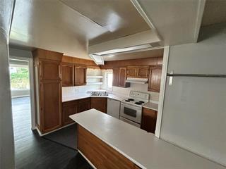 554 Ritchot Street, Winnipeg, Manitoba  R2H 2X3 - Photo 2 - 202625955