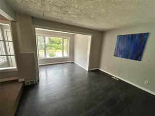 554 Ritchot Street, Winnipeg, Manitoba  R2H 2X3 - Photo 4 - 202625955