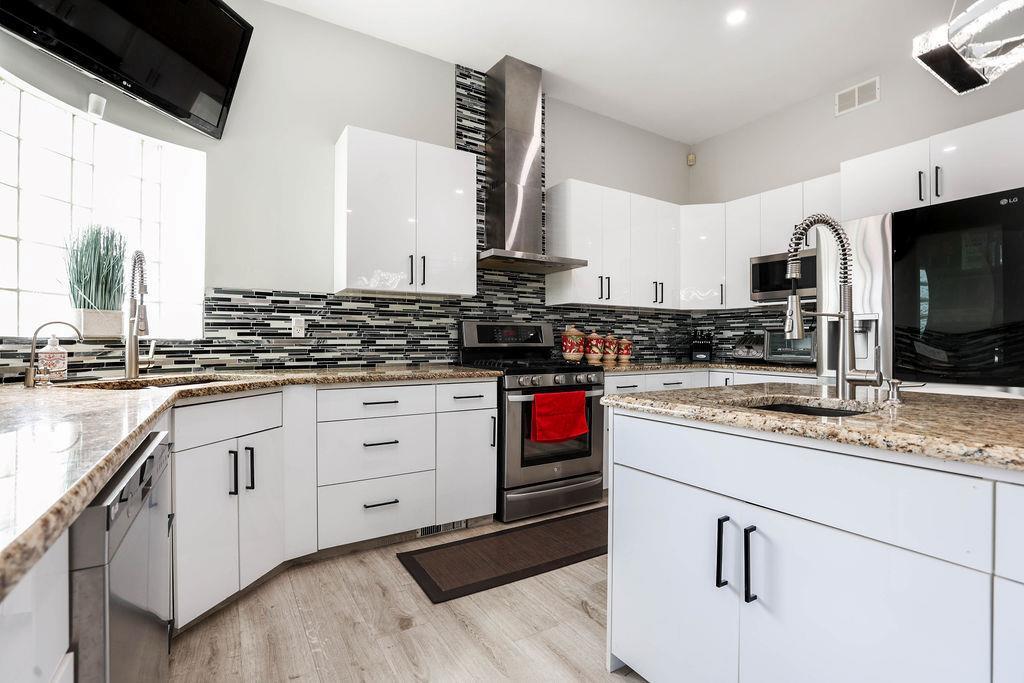 1965 St Anne's Road, Winnipeg, Manitoba  R2N 4K2 - Photo 7 - 202607015